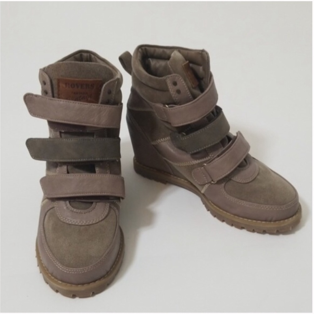 Rovers wedge shoes size 6.5